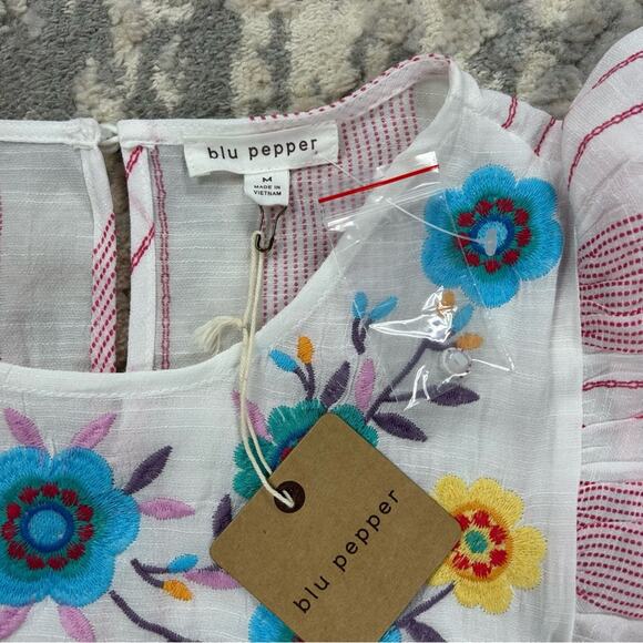 NWT Blu Pepper Shift Rayon Dress Floral Striped Medium - Picture 6 of 7